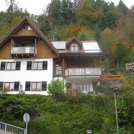 Lejlighed Urlaub Mit Blick Auf Schiltachs Fachwerkhaeuser *